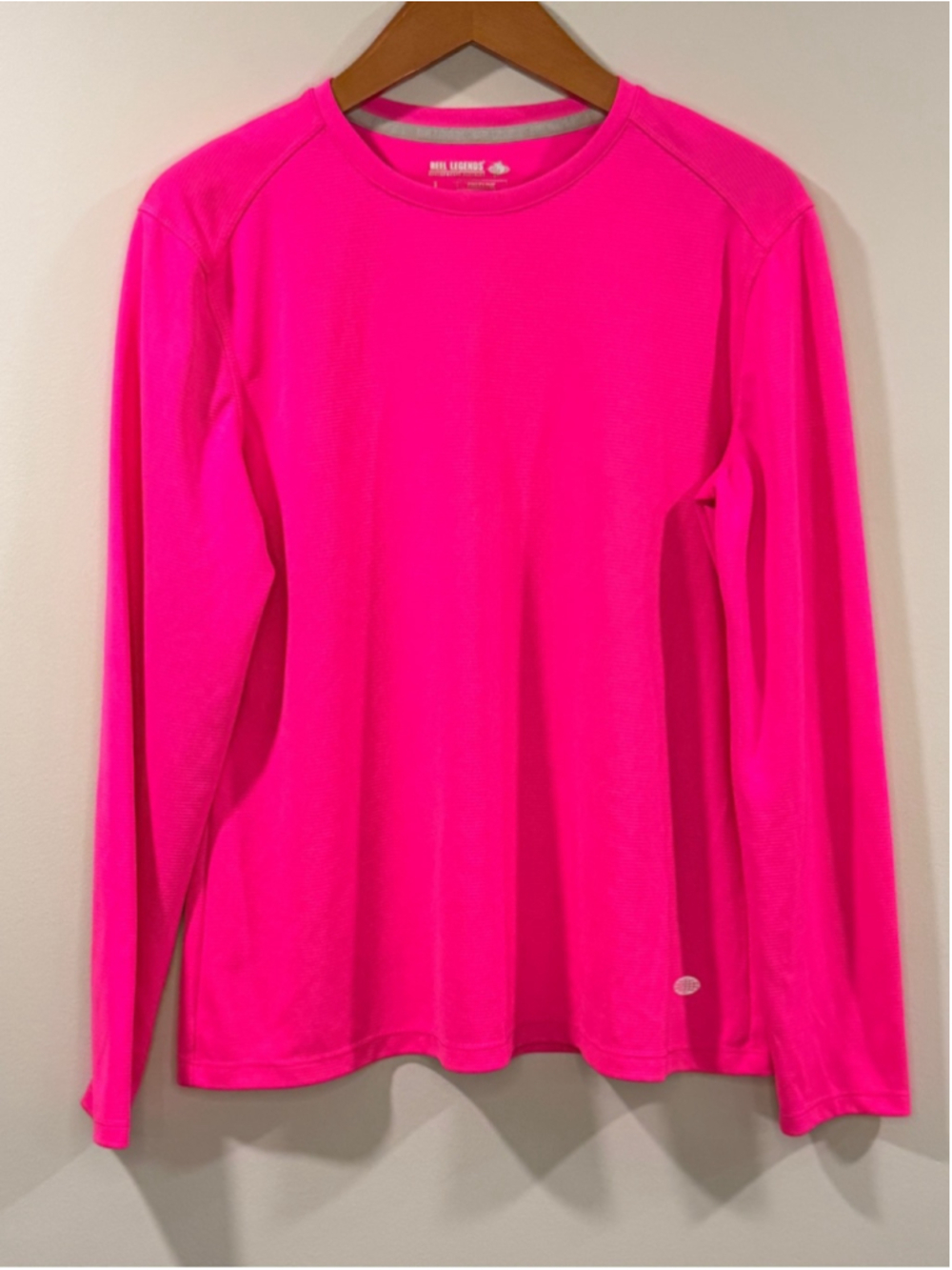 Reel Legends Womens Long Sleeve Crew Top Neon Pink Size L